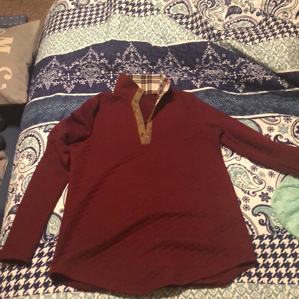 Long sleeve maroon/plaid shirt